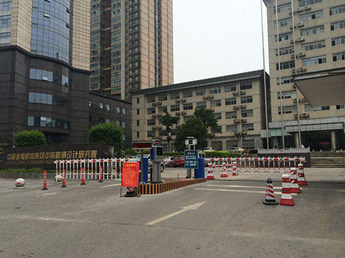 中南院大門 中南院大門
